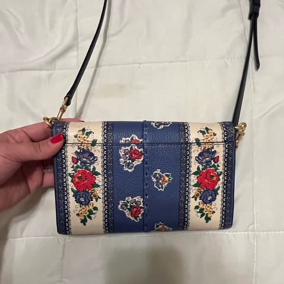 TORY BURCH
MCGRAW SMALL PEBBLED LEATHER - Picture 6 of 7